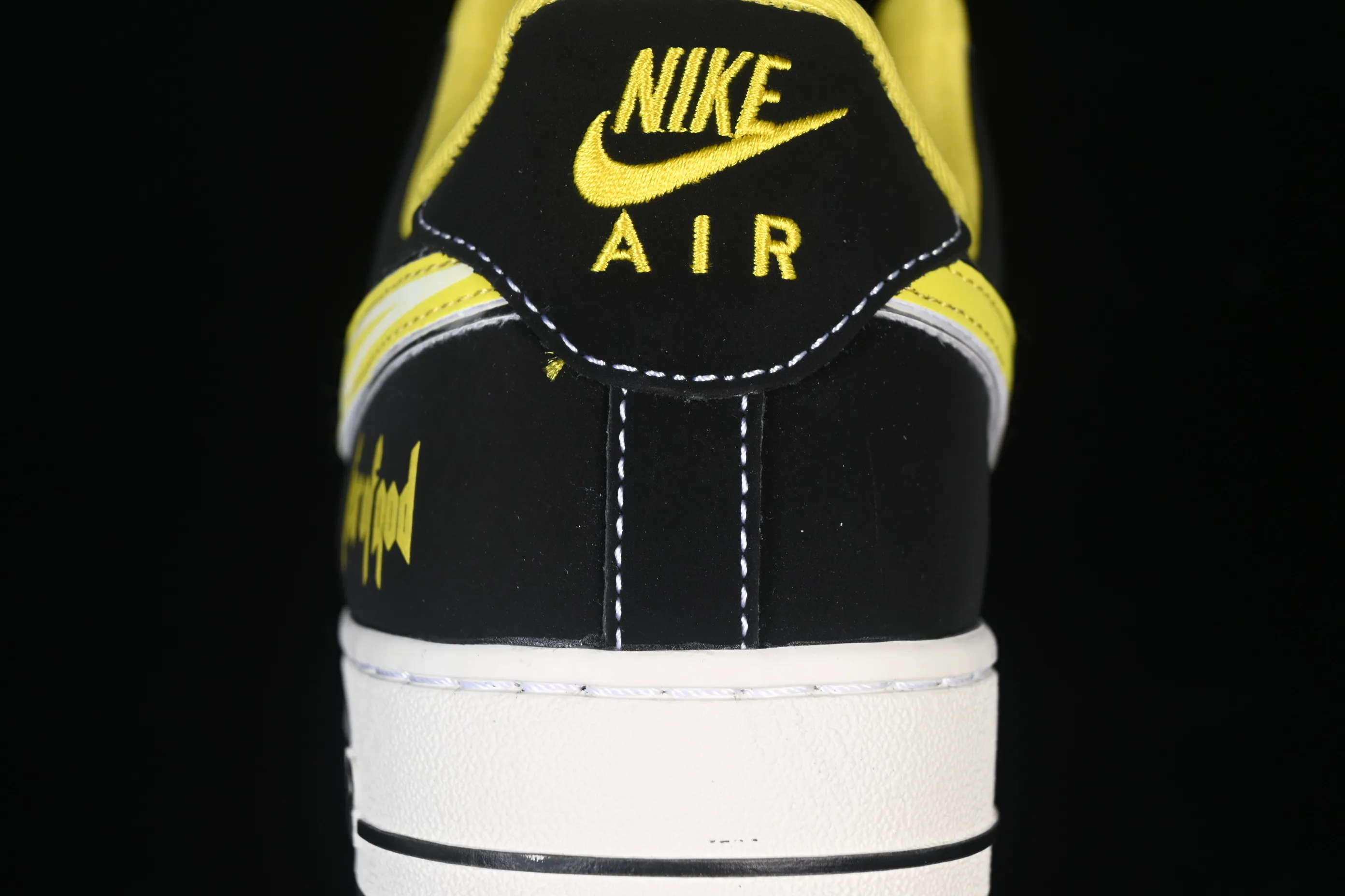 All categories Nk Air Force 1 Air Force series Nk Air Force 1 Low Air Force low-top Nike Air Force 1'07 Low joint yellow hook grimace Air Force low-top casual sneakers SY1388-012